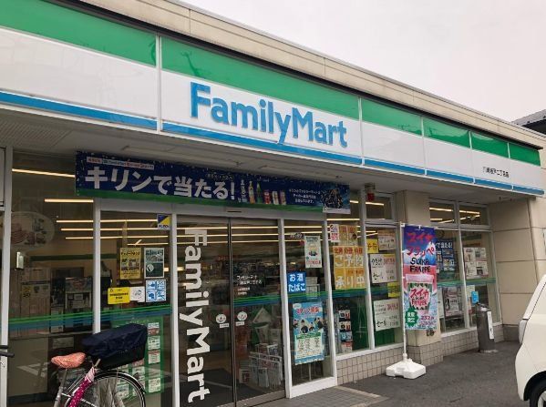 コンビニ　ファミリーマート川崎坂戸二丁目店（コンビニ）まで1140m