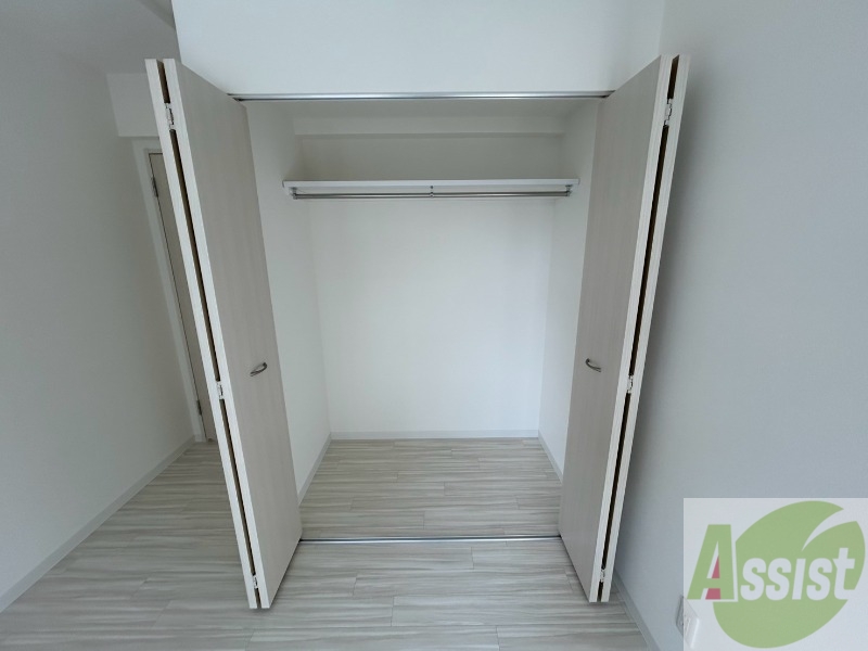 収納　寝室の収納になります。広々としてたくさん収納できます。