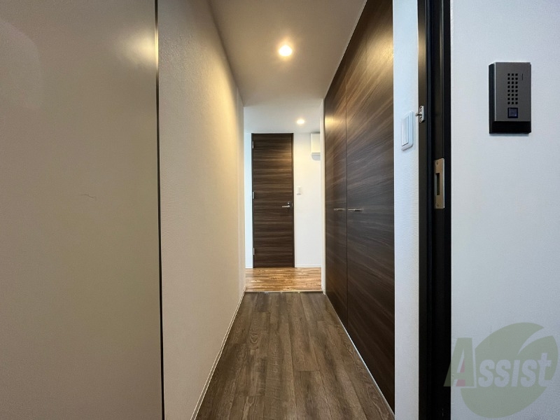 玄関　玄関の様子です。明るい印象ですね。気分もあがりそう。