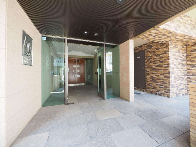 エントランス　アスヴェルタワー大阪城WEST