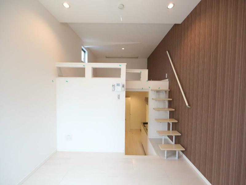 その他　洋室6帖　上段ロフト6.1帖（収納でもお部屋でも使えます）