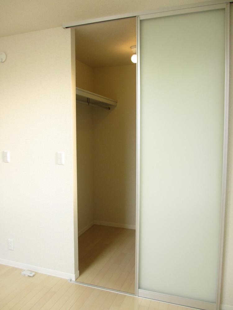 収納　ウォークインクローゼット