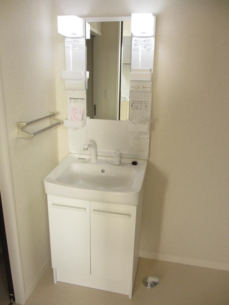 洗面設備　洗髪洗面化粧台