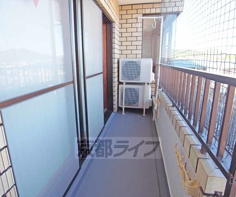 バルコニー　広いバルコニです