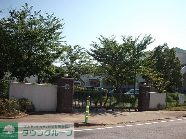 小学校　萱田小学校（小学校）まで1220m