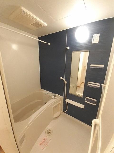 バス・シャワールーム　バスルーム