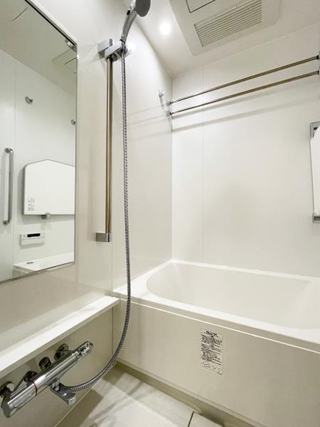 バス・シャワールーム　ゆったり過ごせるお風呂です