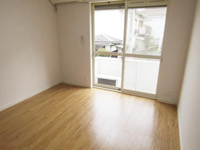 居室・リビング　★日当たりも良く快適★