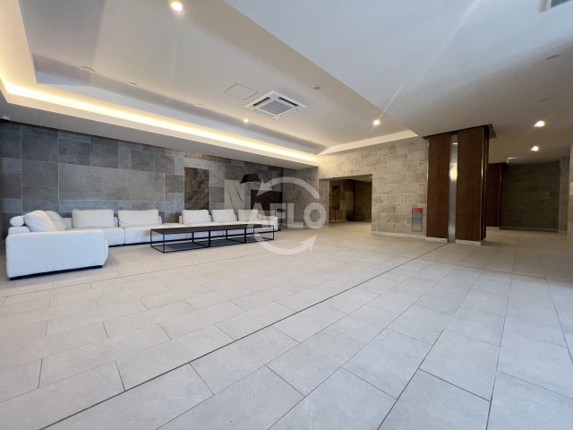 ロビー　スプランディッドVII　ロビー