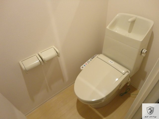 トイレ　シャワー付トイレ