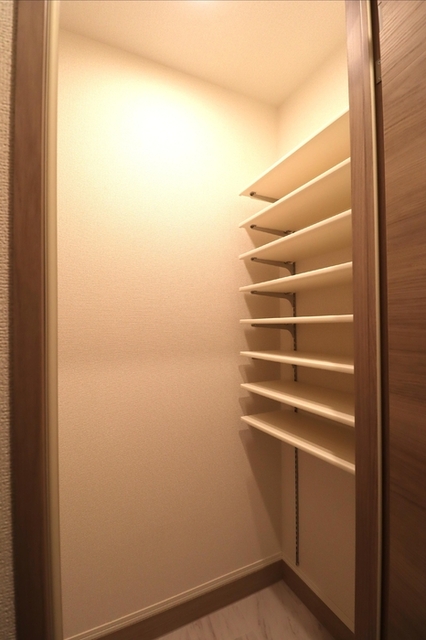 玄関　シューズクローク