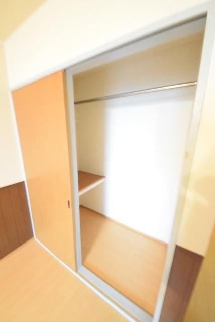 その他設備　★収納内にハンガーパイプあります★