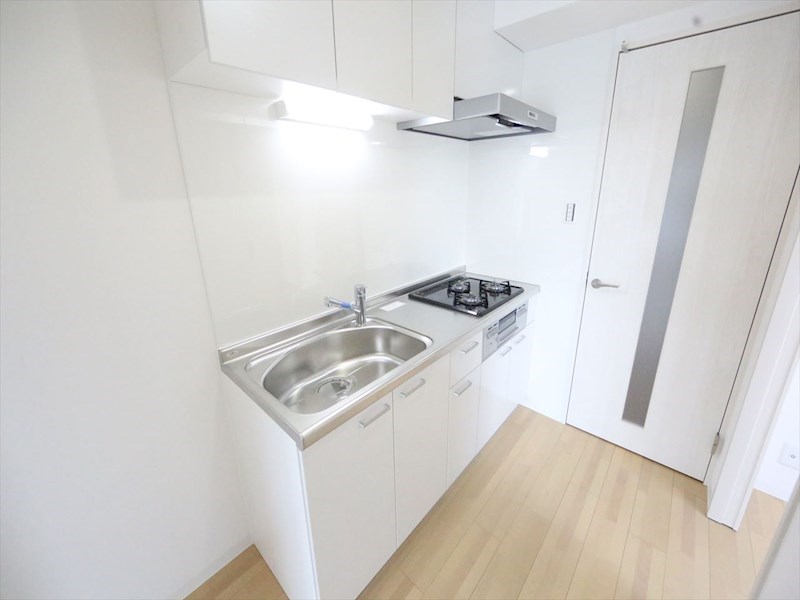 キッチン　システムキッチン（ガス3口コンログリル付）