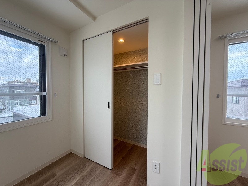 収納　クローゼットがありました。お洋服や荷物はここへ