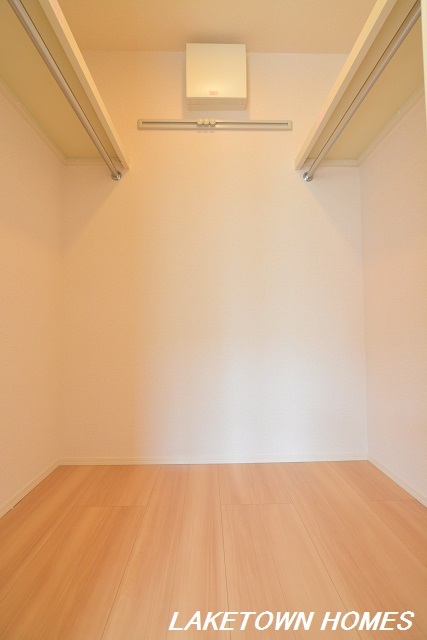 収納　洋室のウォークインクローゼットです。