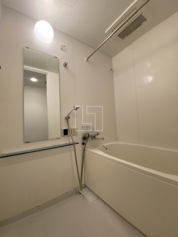 バス・シャワールーム　アプリーレ堺筋本町　バスルーム