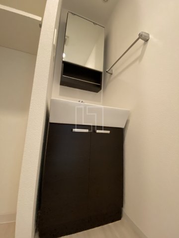 洗面設備　アプリーレ堺筋本町　独立洗面化粧台
