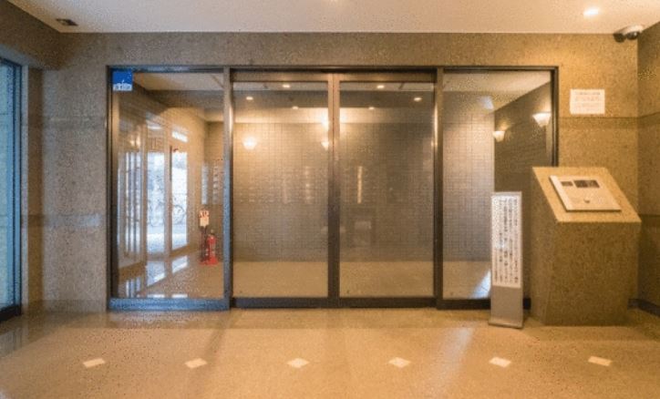 エントランス　★オートロックで安心★