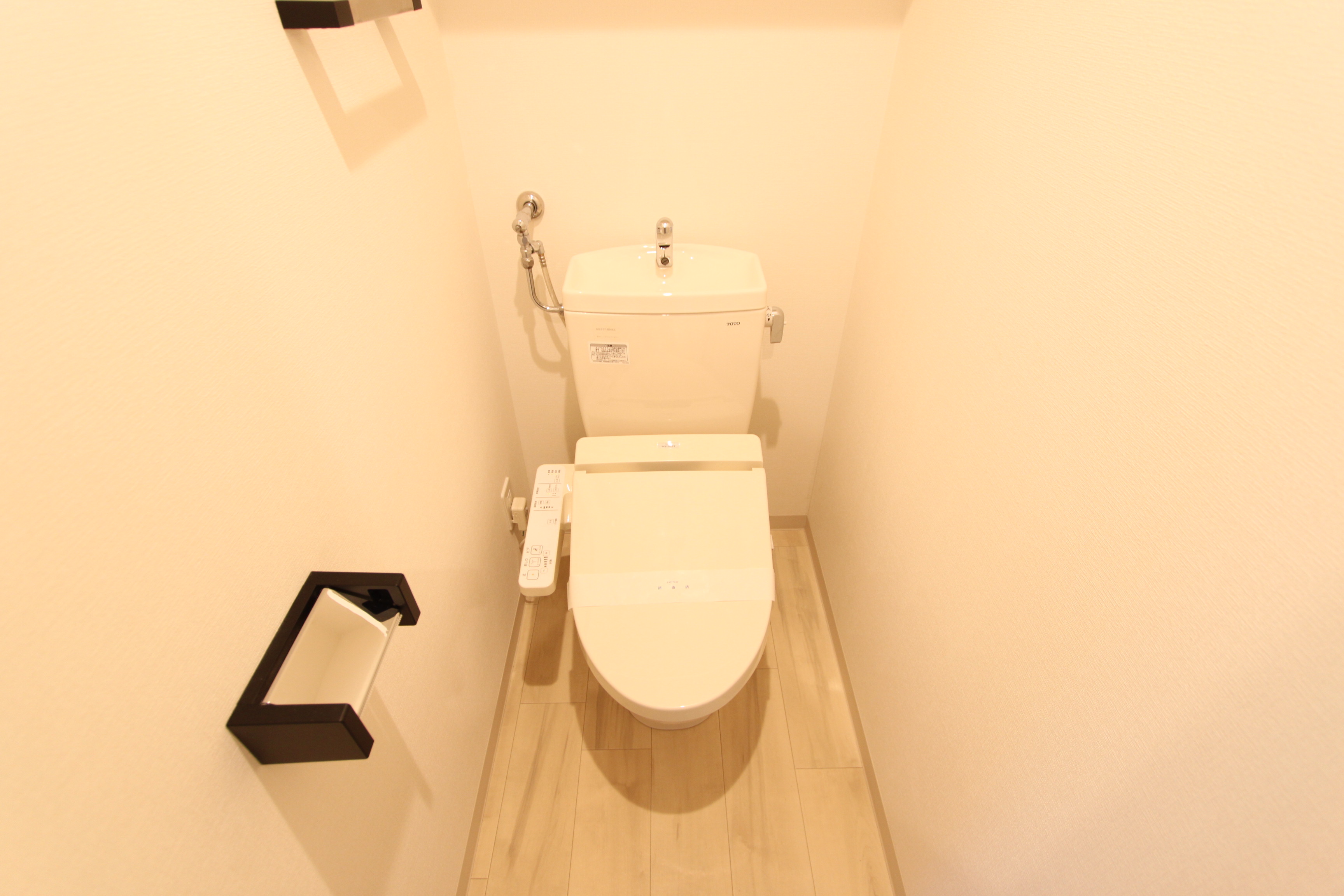 トイレ　※別号室参考画像