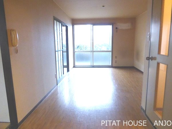 居室・リビング　参考写真１０３