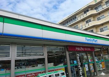 コンビニ　ファミリーマート 藤沢稲荷店（コンビニ）まで1478m