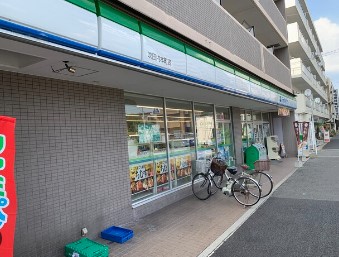 コンビニ　ファミリーマート　吹田内本町店（コンビニ）まで421m