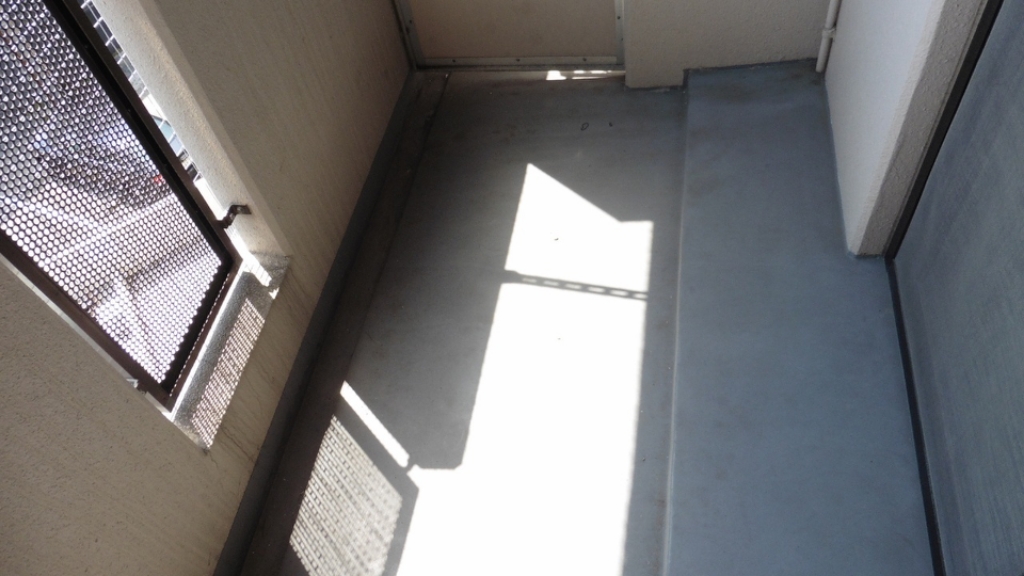 バルコニー　ベランダ