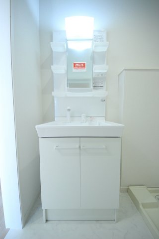 洗面設備　朝の身支度には欠かせない独立洗面化粧台