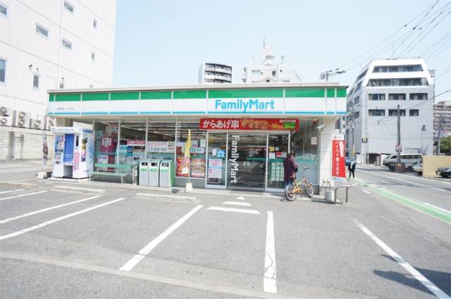 コンビニ　ファミリーマート 博多キャナル前店（コンビニ）まで391m