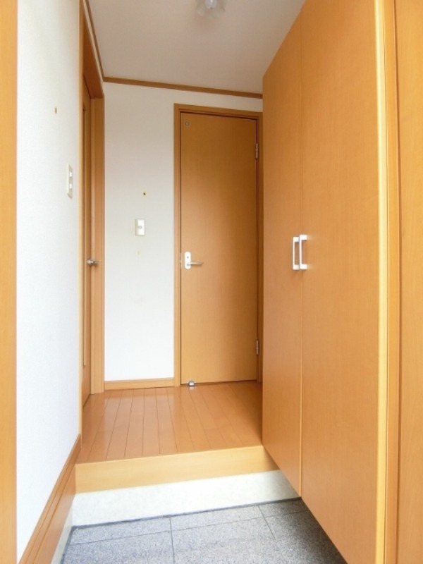 玄関　図面と現状に相違がある場合には現状を優先