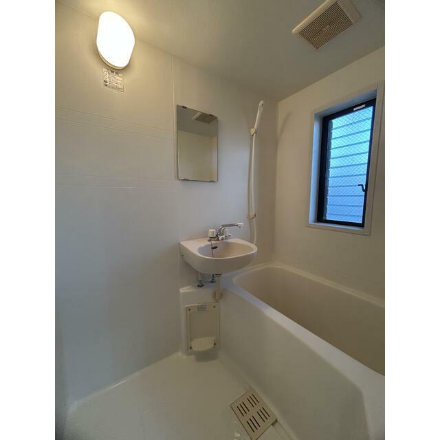 バス・シャワールーム　反転間取参照