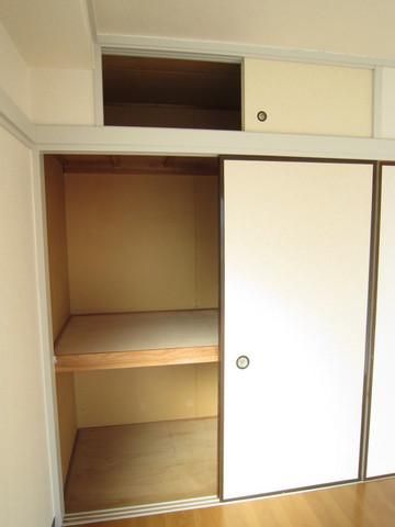 収納　奥行きのある収納です