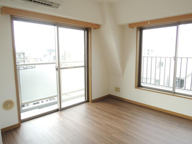 居室・リビング　☆明るい居室☆