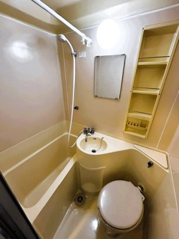 バス・シャワールーム　※他号室の写真です。