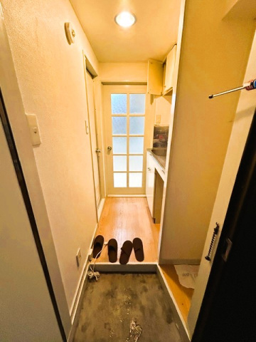玄関　※他号室の写真です。