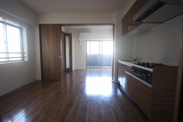 居室・リビング　同物件別号室の写真です。