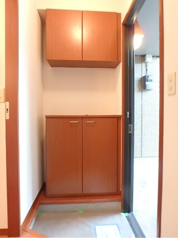 玄関　図面と現状に相違がある場合には現状を優先