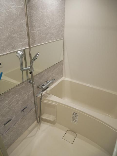 バス・シャワールーム　【浴室】バス