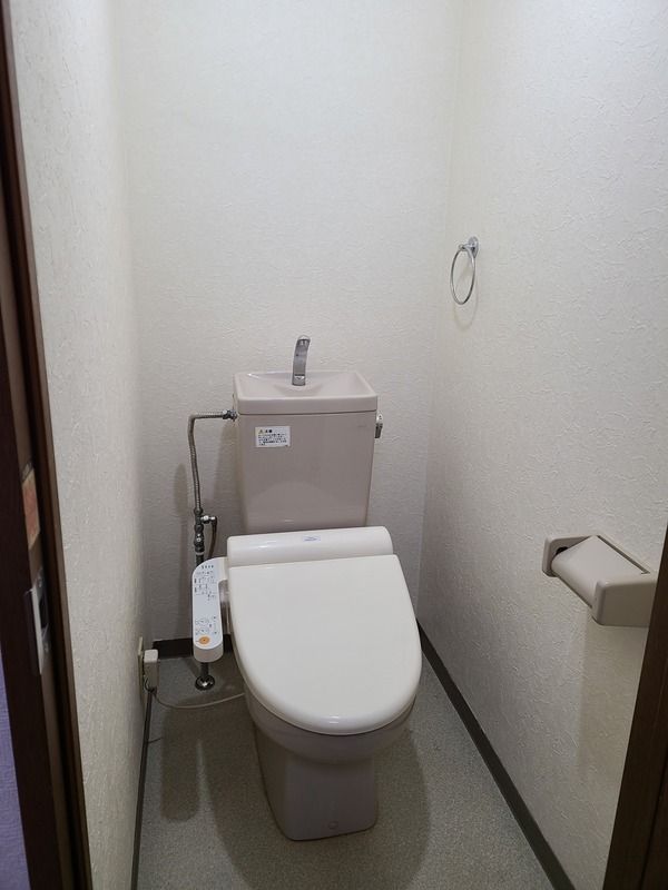 トイレ　別のお部屋の写真です