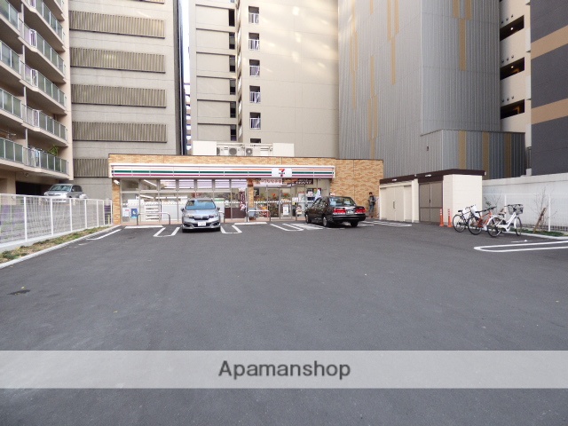 コンビニ　セブンイレブン（コンビニ）まで265m