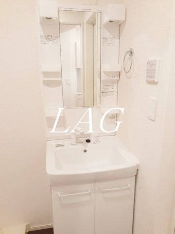 洗面設備　洗面台です。