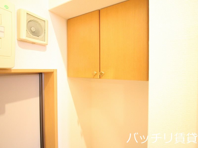 玄関　同型イメージの為、現状を優先致します。