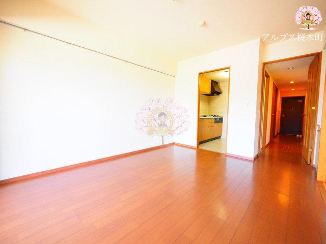 居室・リビング　同一仕様・反転タイプ