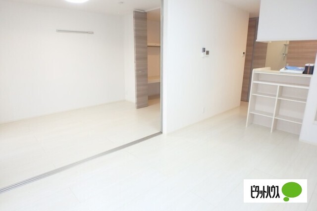 居室・リビング　洋室６帖・ＬＤＫ１０．６帖