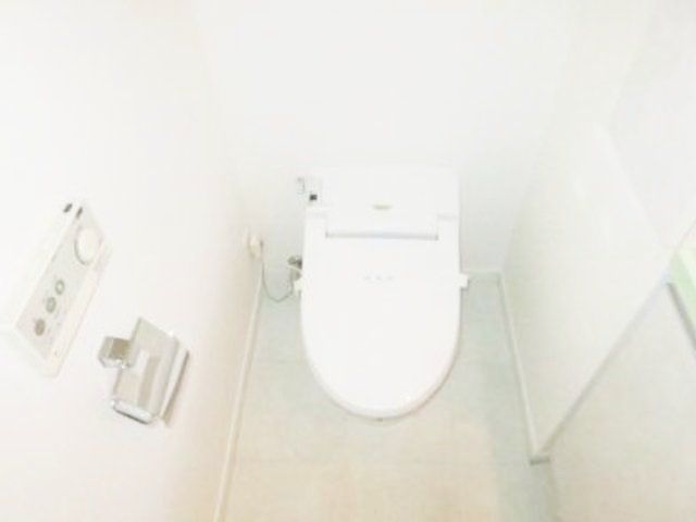 トイレ　お部屋探しは株式会社　タウンハウジング　までお気軽にお問合…