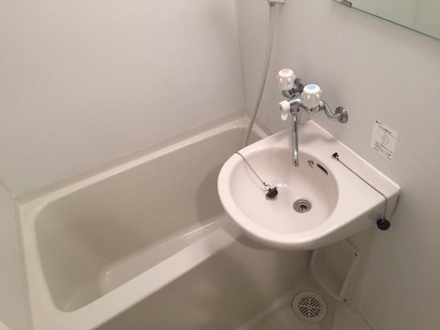 バス・シャワールーム　☆ゆったりくつろげるお風呂☆