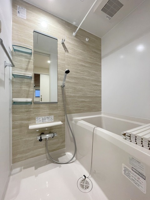 バス・シャワールーム　★追焚機能　浴室乾燥機付きのバスルーム★