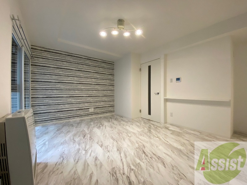 居室・リビング　広々としたリビングですね。使い勝手がよさそうですね！