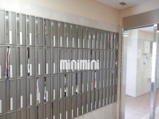 エントランス　集合ポストです