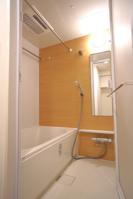 バス・シャワールーム　※写真は同タイプ住戸です。